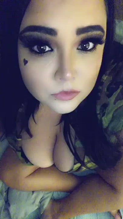 Slap me harder please. It makes me wet
