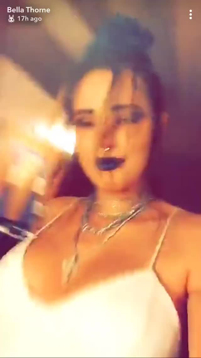 Bella Thorne tease