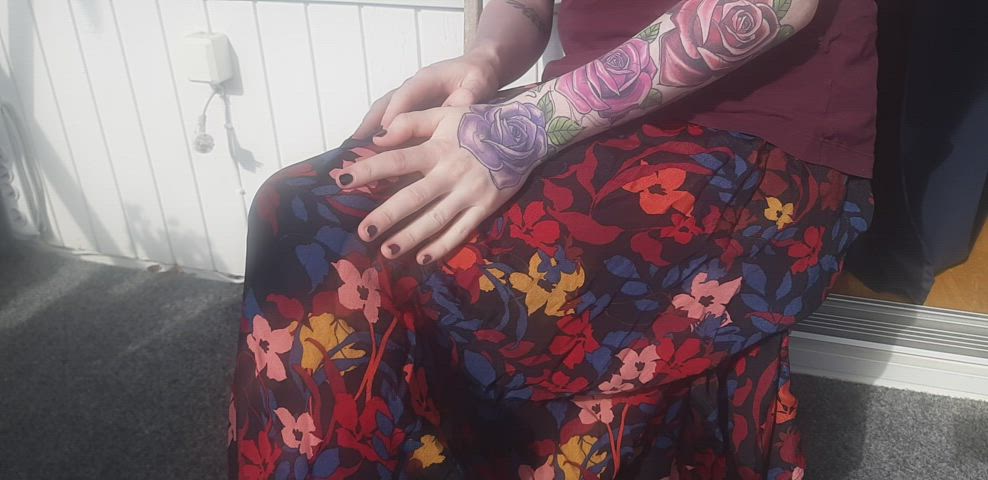 It's hot outside, better pull up my skirt a little