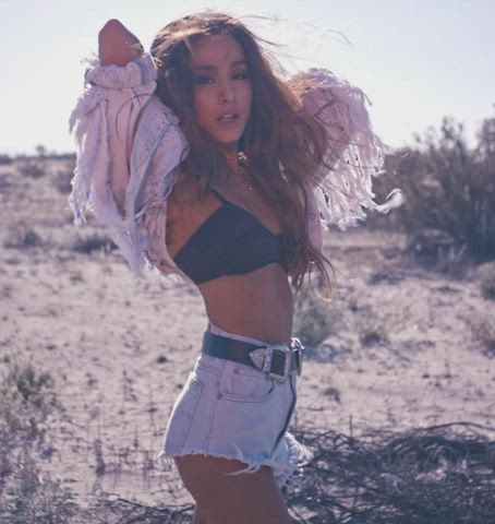 Ariana Grande Celebrity Cute Italian gif