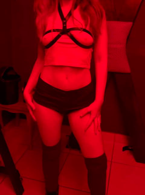 amateur ass bdsm bondage booty homemade kinky nsfw amateur-girls femme-fatales gif