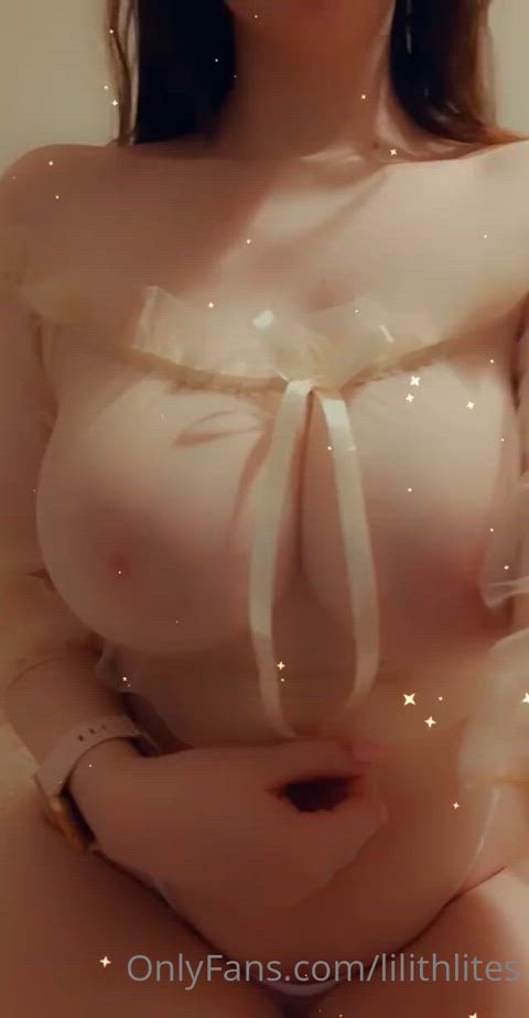 alt alternative amateur big tits busty natural natural tits onlyfans gif
