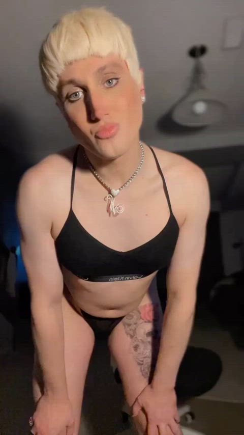 amateur big ass blonde booty femboy pmv pawg sissy snowbunnies trap gif