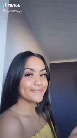 Cute Teen TikTok gif