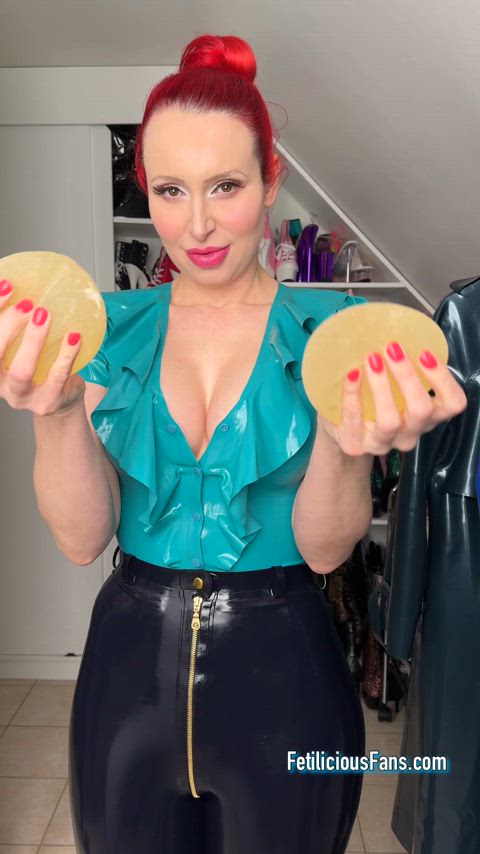 big tits boobs fake boobs fake tits huge tits sideboob tit fuck tit worship tits