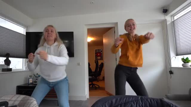 Big Ass Blonde Dutch Pawg Twerking gif