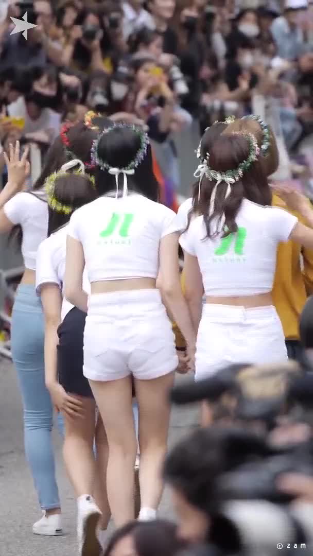 Nature Saebom 180831 @ Music Bank (Commute) 2