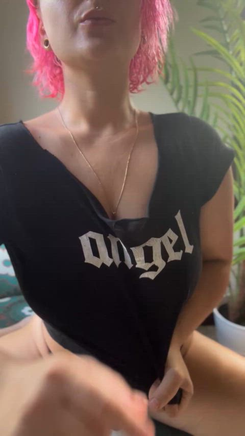 big tits boobs bouncing tits busty milf petite ripped clothing tits curvy-chicks