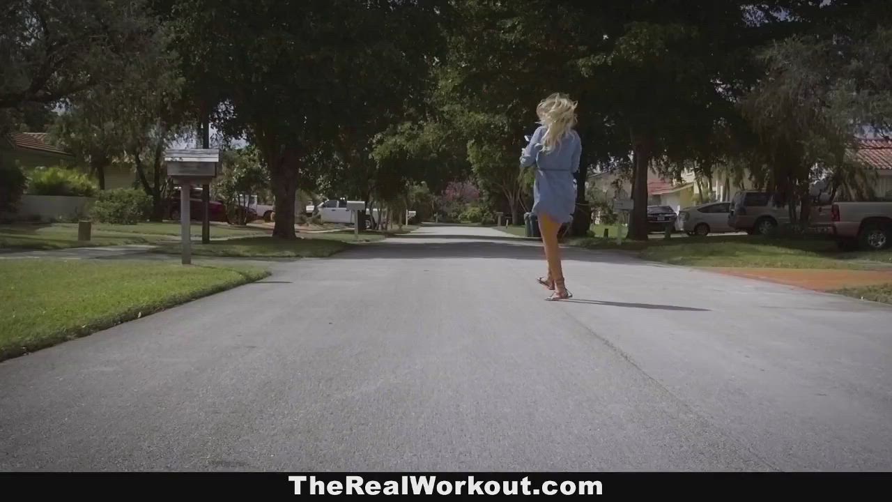 August Taylor Big Tits Brunette Busty Cumshot Facial Gym Hardcore Spandex Workout