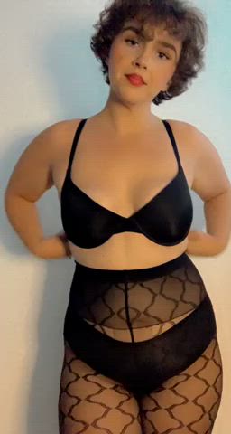 I just finished a photoshoot. Do you think the photos will look great? 😋