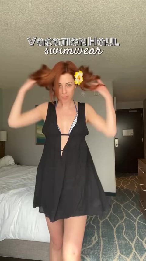 amateur bikini non-nude redhead gif