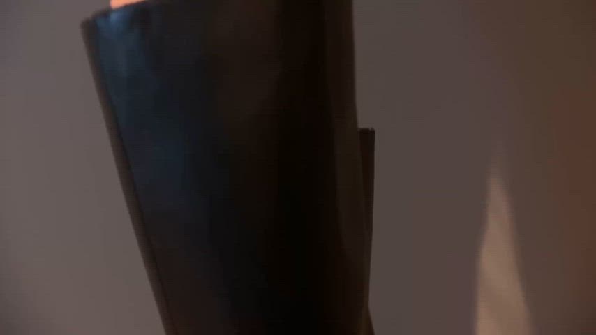r/bestamateurcumshots r/exposedtostrangers r/girlswhoswallowcum r/justfriendshavingfun