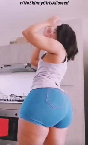 African Booty Thick gif
