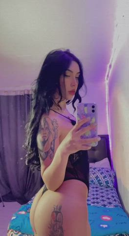 Curvy english slut at your service!