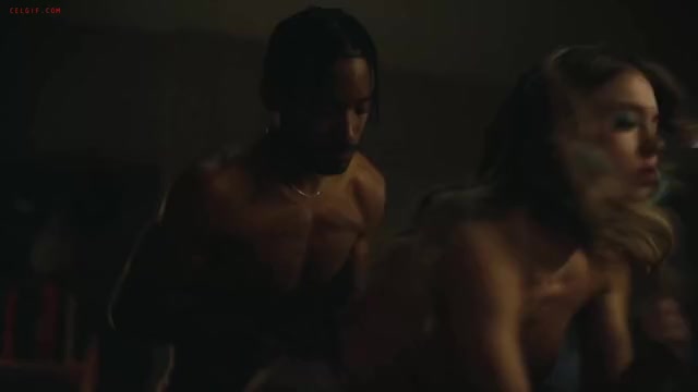 Sydney Sweeney - Euphoria S01 E05 1080p GIF (1)