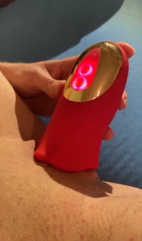 big clit masturbating orgasm pussy real orgasm solo suction vibrator gif