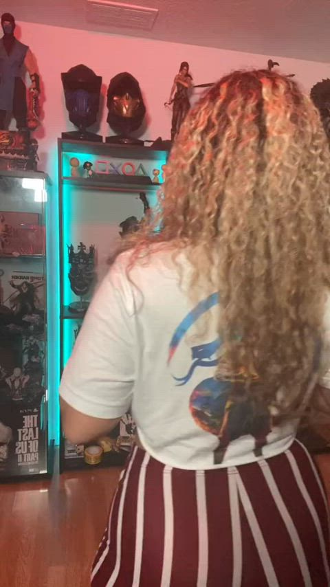 ass big tits booty dancing natural tits tit worship tits twerking r/titsworship gif