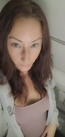mile high titty reveal 😘