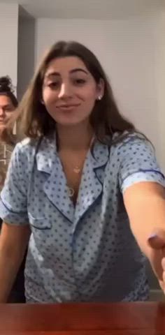 Big Ass Big Tits Busty Dancing Huge Tits Latina Pokies Teen TikTok Tits gif