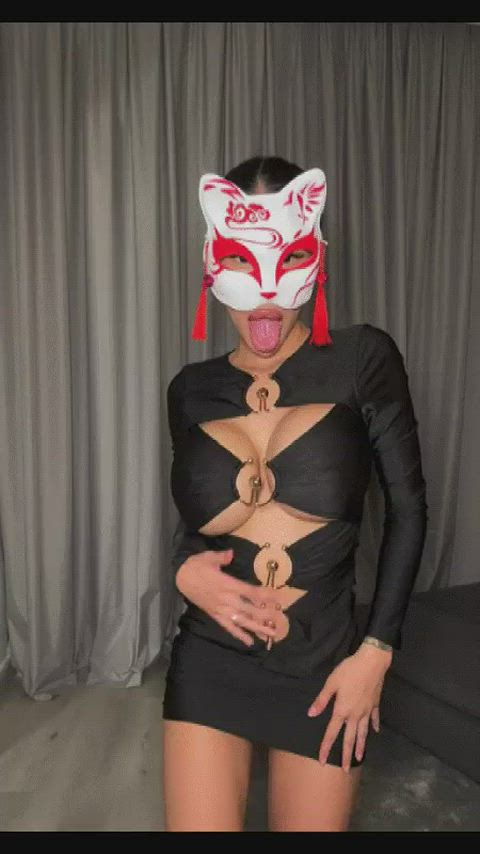 Asian little bimbo cat looking for friends
