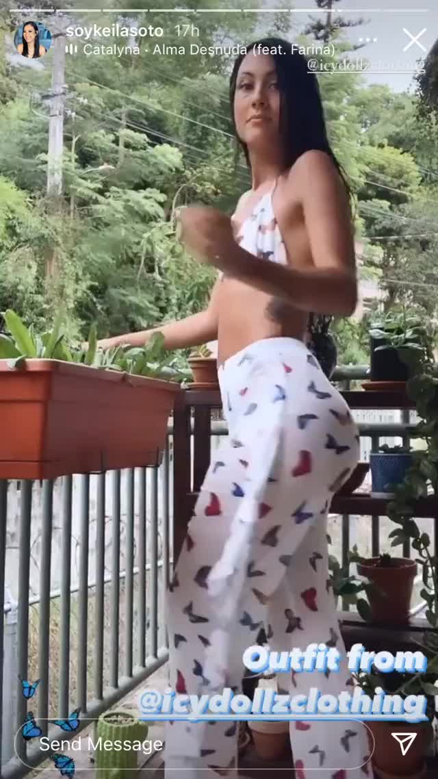 bikini model thick gif