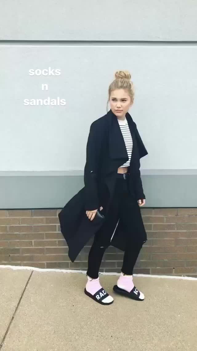 Olivia Holt gif