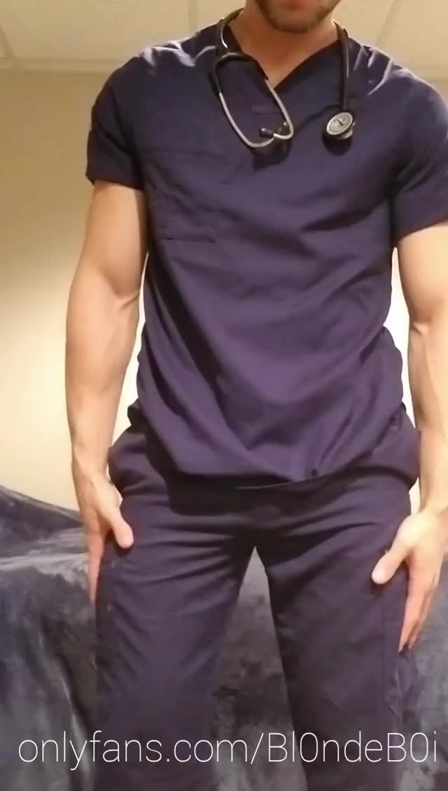onlyfans.com/Bl0ndeB0i Nurse Strip