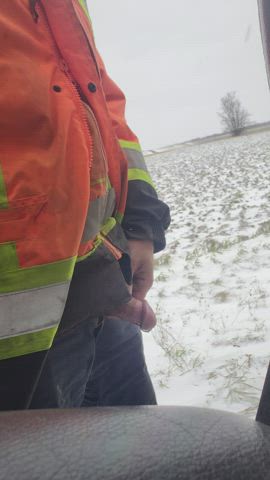 Love outdoor pissing