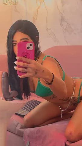 Let me be u sexy girl https://chaturbate.com/emma_pole_88/