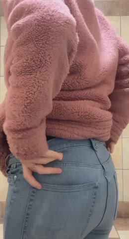 takes time to get under the winter layers, but I promise it’s worth it 😋 [f]