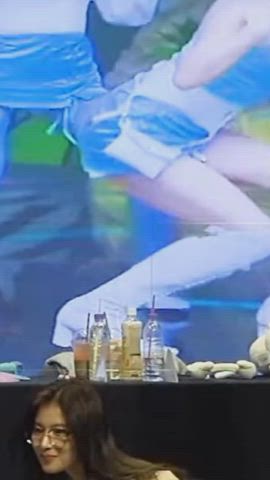 Sana bouncing 🤤
