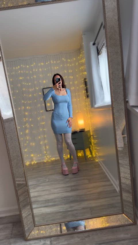 Icy blue feels so sexy today
