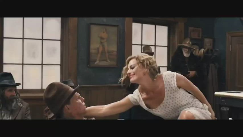 blonde celebrity margot robbie gif