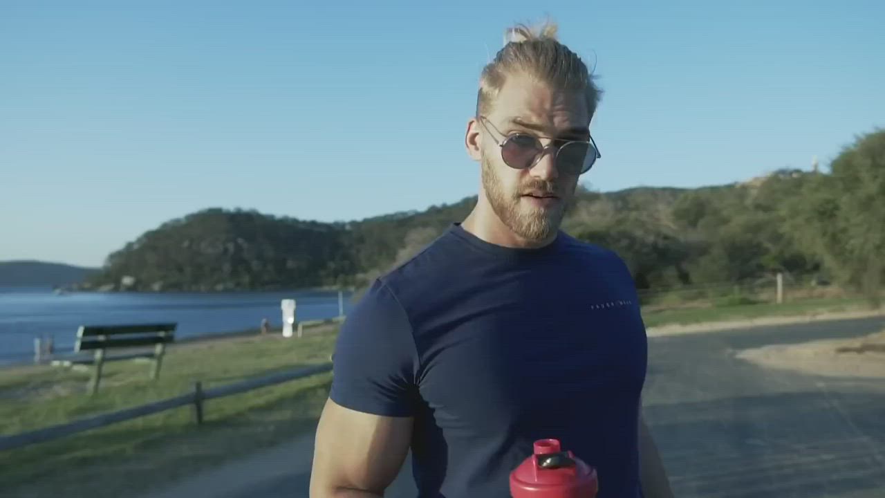 Ass Bodybuilder Bubble Butt Legs gif