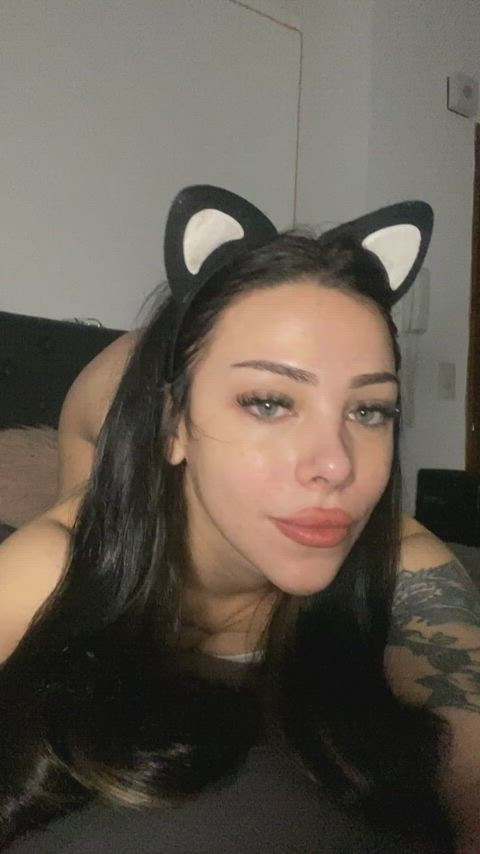 horny slut 😝