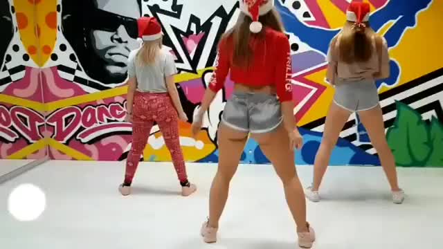 Ho-ho-ho!?? ⠀ ⠀ ⠀
