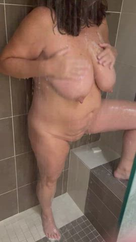 Morning shower at Hard Rock!!🚿