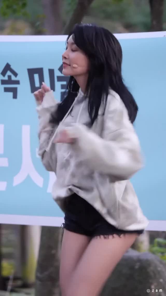 Momoland - Hyebin 191019 4