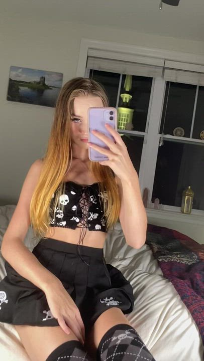 Do petite flexible Irish girls give you a boner?
