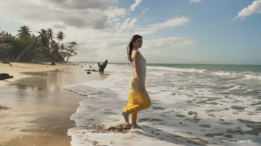 beach model outdoor pretty slow slow motion solo ukrainian wet gif