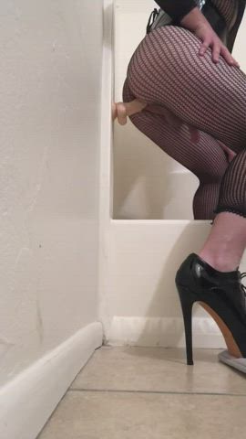 Kik me @GapeG1rl, I want to see your dick