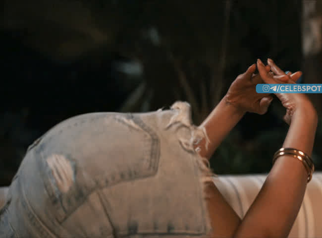 Desi Indian Sideboob gif
