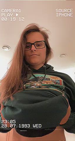 Let me just drop these tits for y’all really quick 🫣