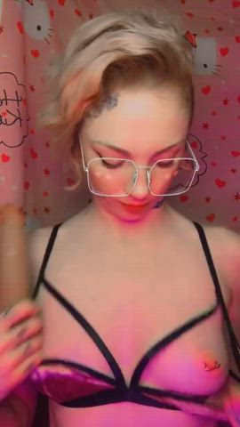 I hope you like little tits😈
