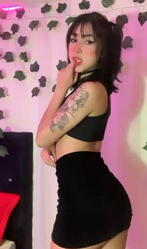 amateur dancing horny latina onlyfans sexy gif