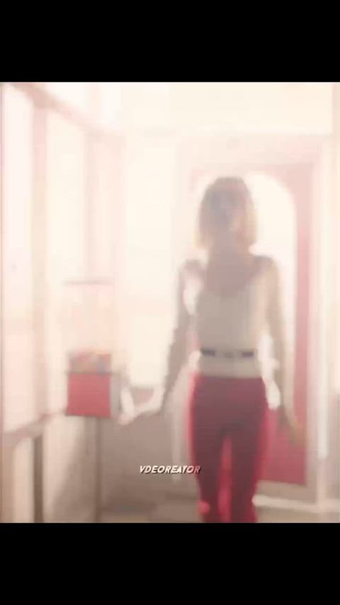 celebrity kiernan shipka modernsexyfitness gif