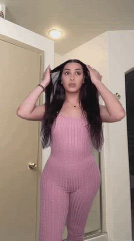 Holy shit it worked! I managed to swap bodies with my neighbour. I text you immediately