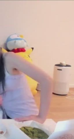 Old Goldie Pretty gif