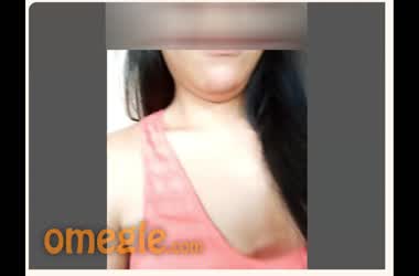 Amateur Babe Big Nipples Cam Flashing Natural Tits gif