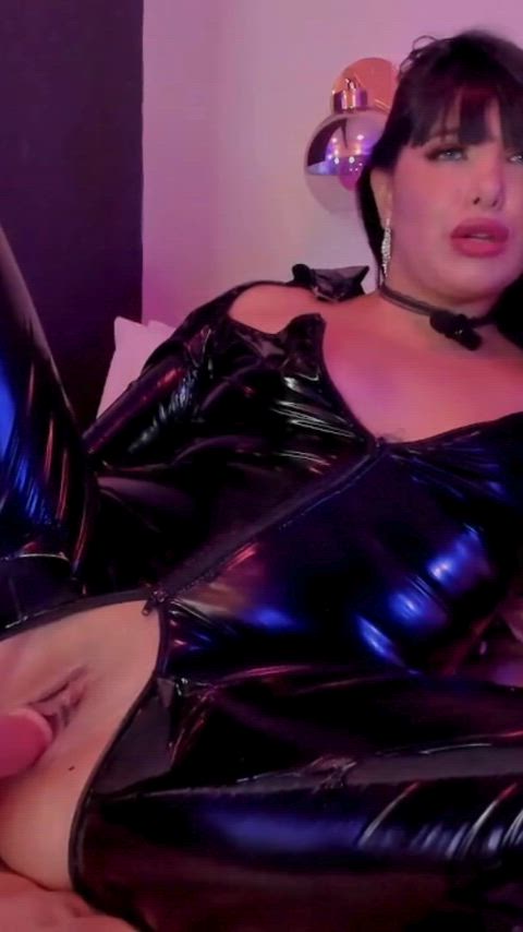 catsuit dildo domination dominatrix fuck machine latinas real-orgasms rough-sex gif